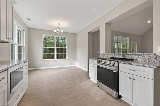 35242 Amanda LOOP, Ivor, VA 23866