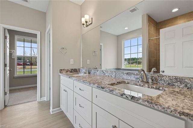 35242 Amanda LOOP, Ivor, VA 23866