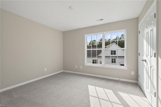 35242 Amanda LOOP, Ivor, VA 23866