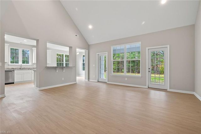 35242 Amanda LOOP, Ivor, VA 23866