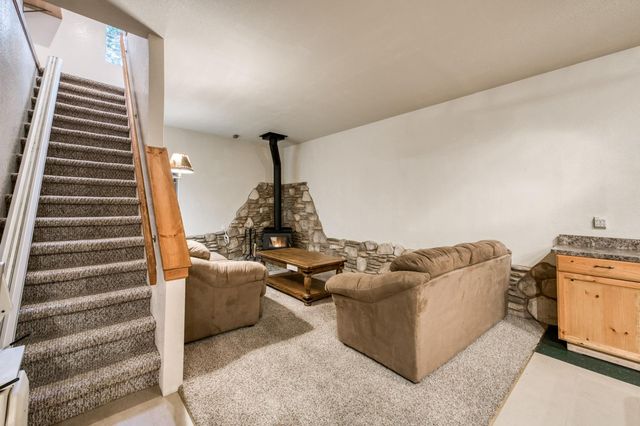 41800 Dogwood Rd, Shaver Lake, CA 93664