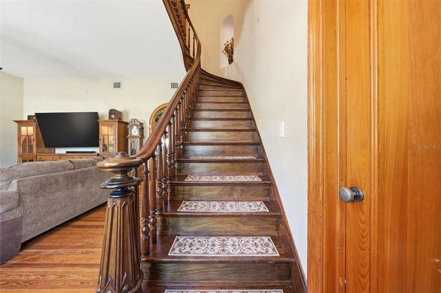 835 BUTCH CASSIDY LANE, Eustis, FL 32726