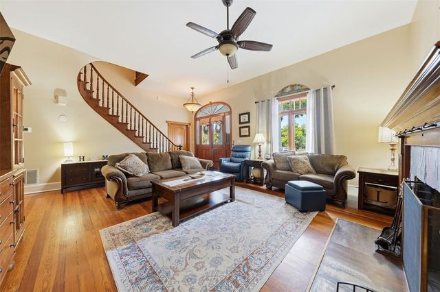 835 BUTCH CASSIDY LANE, Eustis, FL 32726