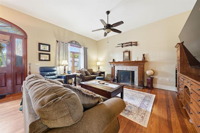 835 BUTCH CASSIDY LANE, Eustis, FL 32726