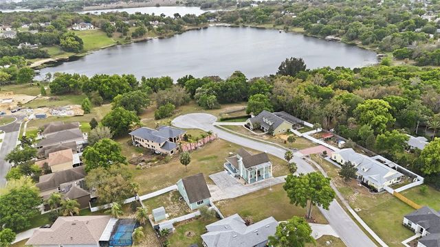 835 BUTCH CASSIDY LANE, Eustis, FL 32726