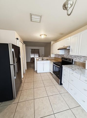 2225 Laura Lane, West Palm Beach, FL 33415