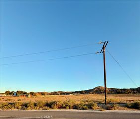 2 Montgomery Avenue, Nuevo, CA 92567