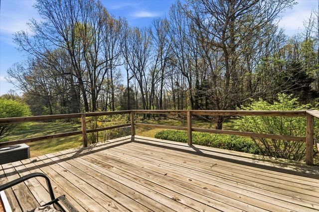 3012 Mt Carmel RD, Paragould, AR 72450