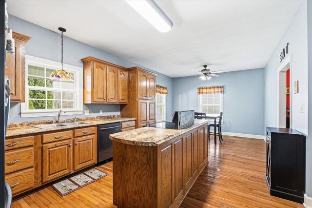 3012 Mt Carmel RD, Paragould, AR 72450