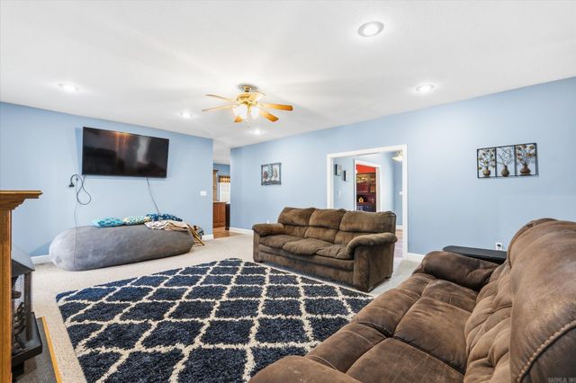 3012 Mt Carmel RD, Paragould, AR 72450