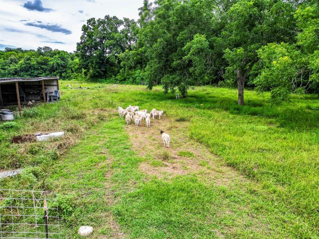 38929 Sampson Road, Brookshire, TX 77423