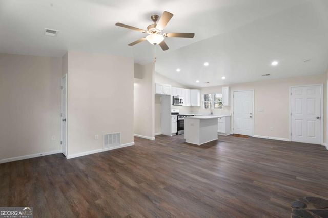 20 Skylark Lane, Jonesboro, GA 30238