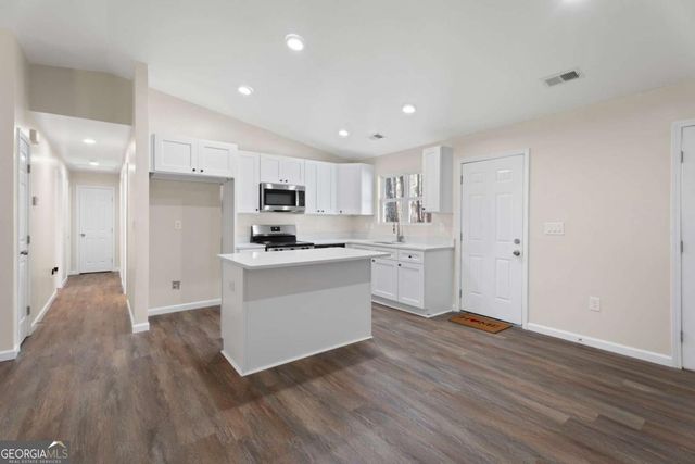 20 Skylark Lane, Jonesboro, GA 30238