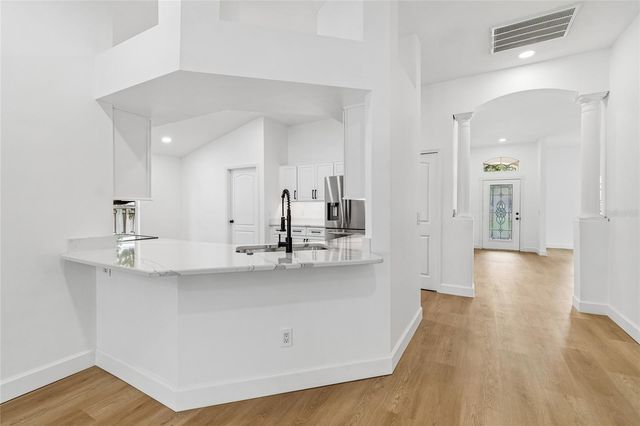 3041 BEAVER POND TRAIL, Valrico, FL 33596