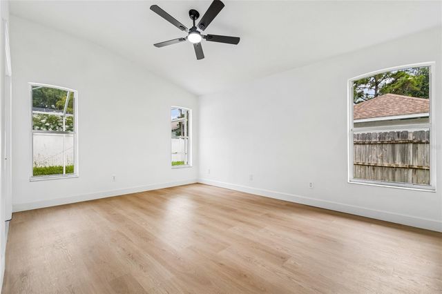 3041 BEAVER POND TRAIL, Valrico, FL 33596