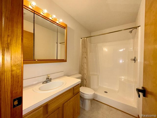 314 Marigold Circle, Westland, MI 48185