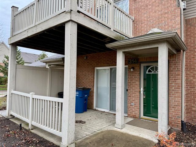 314 Marigold Circle, Westland, MI 48185