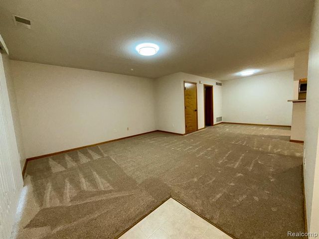 314 Marigold Circle, Westland, MI 48185