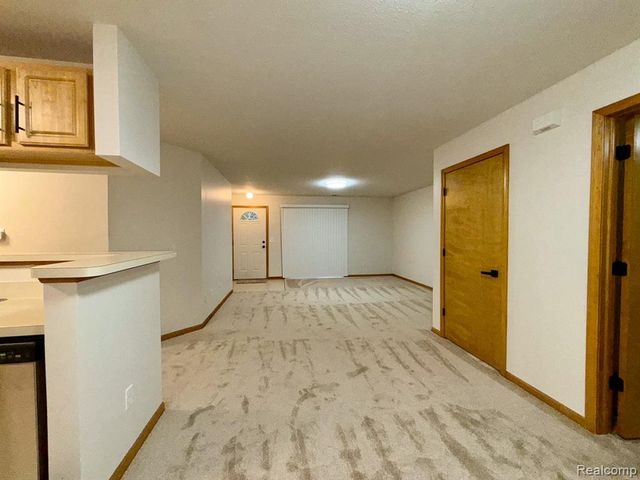 314 Marigold Circle, Westland, MI 48185