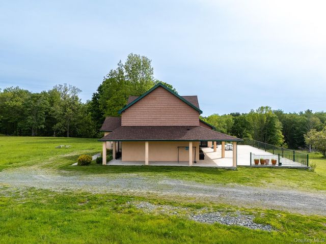 240 B Mountaindale Road, Greenfield Park, NY 12435