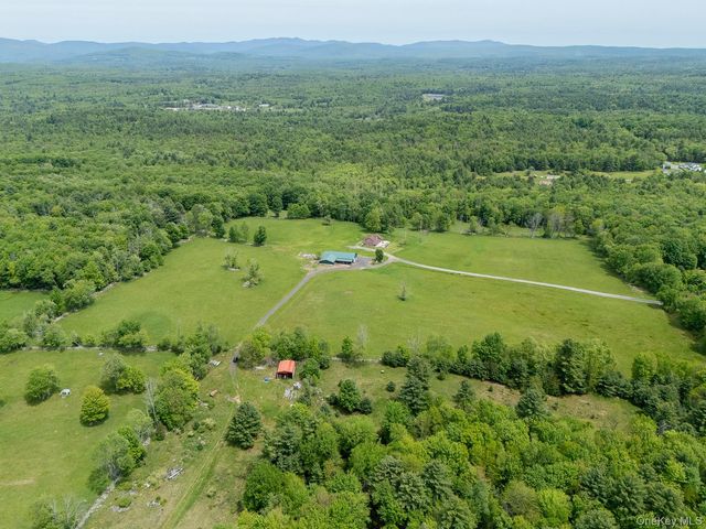 240 B Mountaindale Road, Greenfield Park, NY 12435