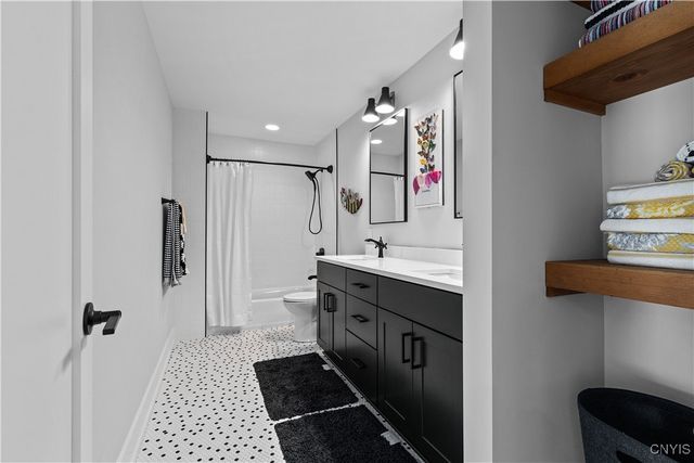 7101 Kittiwake Run, Manlius, NY 13104