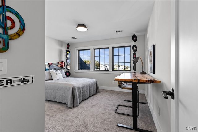 7101 Kittiwake Run, Manlius, NY 13104