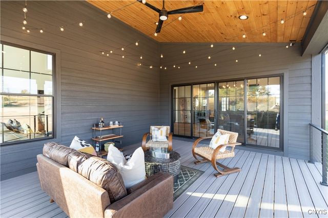 7101 Kittiwake Run, Manlius, NY 13104