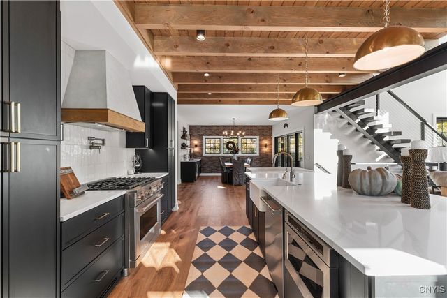 7101 Kittiwake Run, Manlius, NY 13104