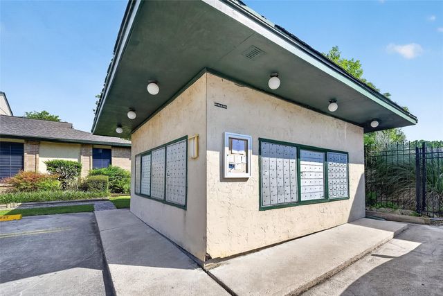 1516 Bay Area Boulevard K15, Houston, TX 77058