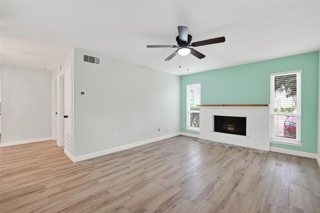 1516 Bay Area Boulevard K15, Houston, TX 77058