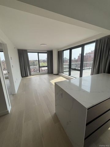 14449 Northern Boulevard 718, Flushing, NY 11354