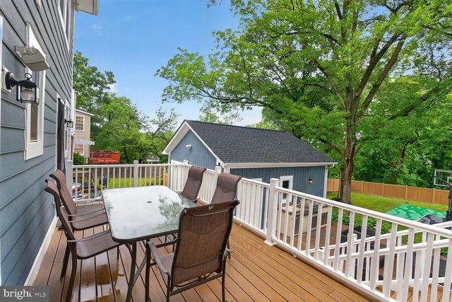 3717 30TH PL NE, Washington, DC 20018