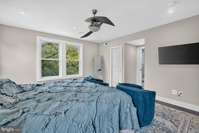 3717 30TH PL NE, Washington, DC 20018