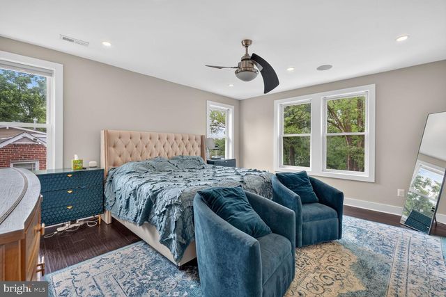 3717 30TH PL NE, Washington, DC 20018