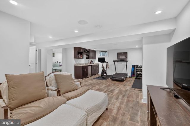 3717 30TH PL NE, Washington, DC 20018