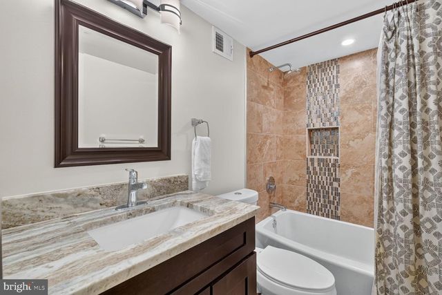 3717 30TH PL NE, Washington, DC 20018