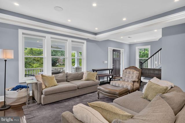 3717 30TH PL NE, Washington, DC 20018