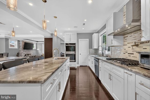 3717 30TH PL NE, Washington, DC 20018