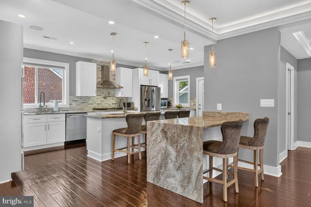 3717 30TH PL NE, Washington, DC 20018