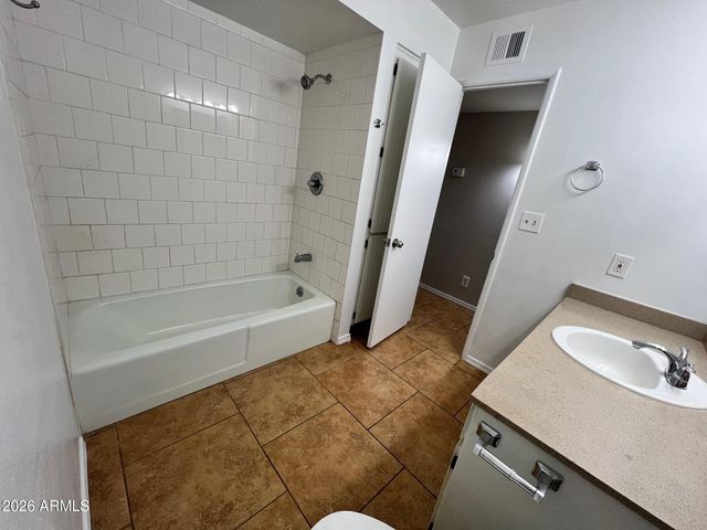 551 W GAIL Drive, Chandler, AZ 85225