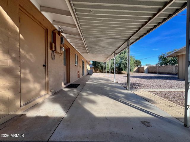 551 W GAIL Drive, Chandler, AZ 85225