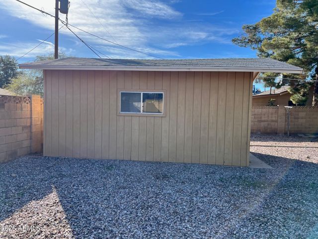 551 W GAIL Drive, Chandler, AZ 85225