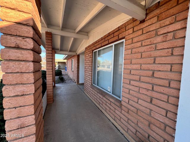 551 W GAIL Drive, Chandler, AZ 85225