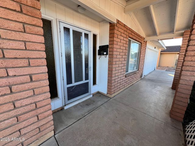 551 W GAIL Drive, Chandler, AZ 85225