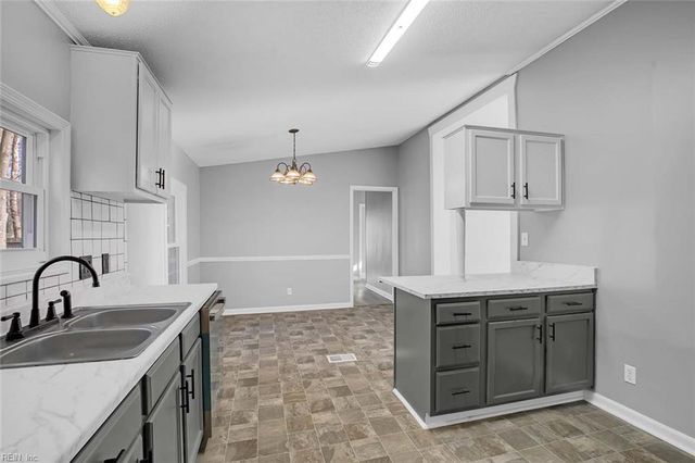 104 Blackwood CT, Yorktown, VA 23693