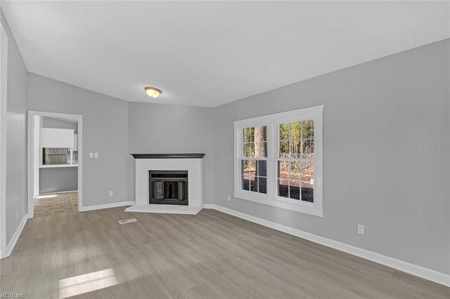 104 Blackwood CT, Yorktown, VA 23693