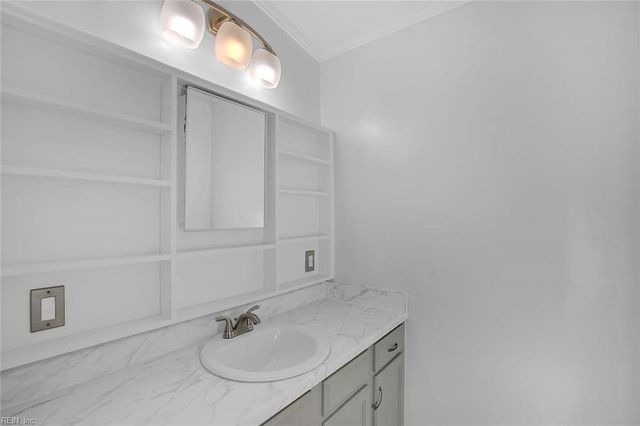 104 Blackwood CT, Yorktown, VA 23693