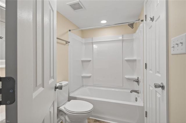 563 Ayrshire Way Apt E, Newport News, VA 23602