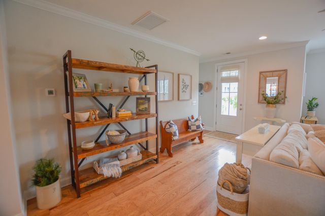 1596 Prince Edward Street, Mount Pleasant, SC 29464